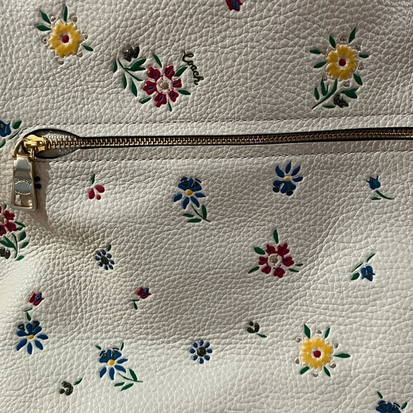 NWOT Coach Rori Cream Shoulder Bag Wild Meadow Print - Picture 6 of 8